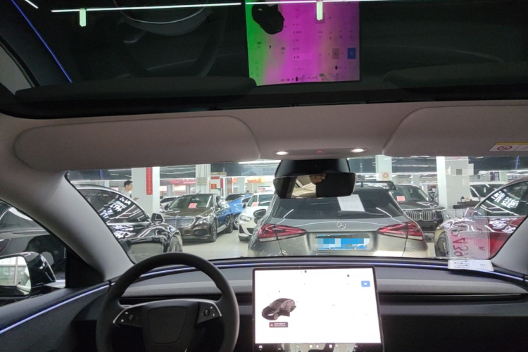Tesla Model 3 2026 car image #18
