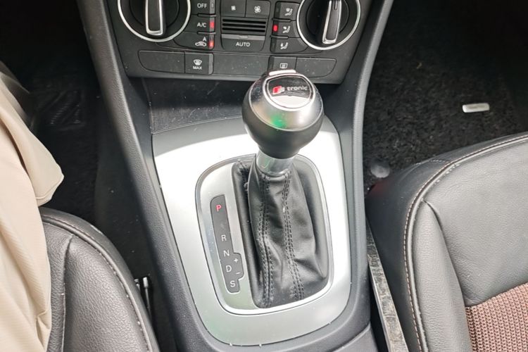 Audi Q3 2017 #14 Audi Q3 2017 car image #14