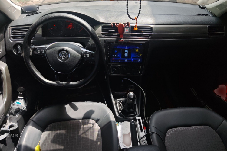 Volkswagen Santana 2017 car image #11