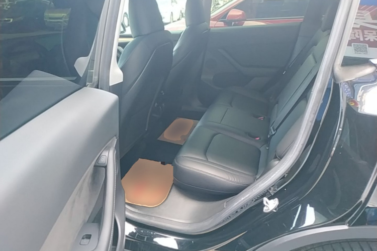 Tesla Model Y 2022 #17 Tesla Model Y 2022 car image #17