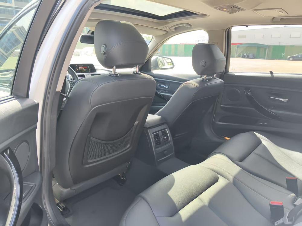 BMW 3 Series 2016 car image #17