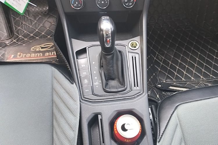 Volkswagen Lavida 2020 car image #18