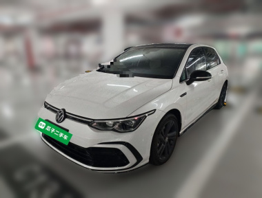 Volkswagen Golf 2023 صورة سيارة 