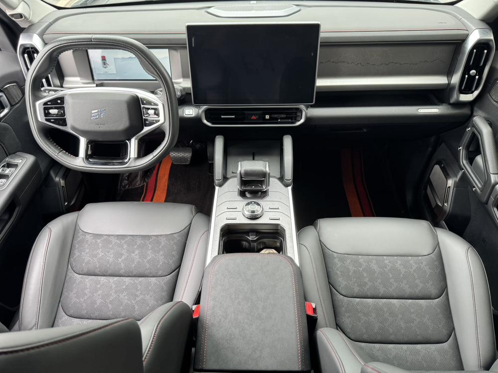 Jetour Traveller 2024 car image #10