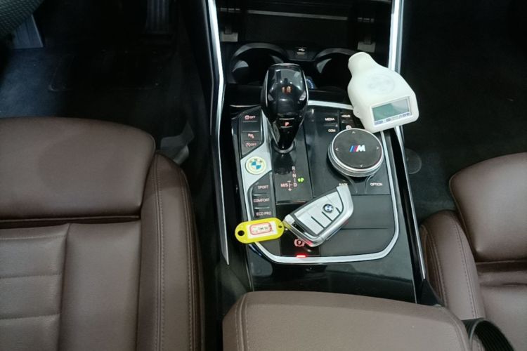 BMW 3 Series 2021 car image #18