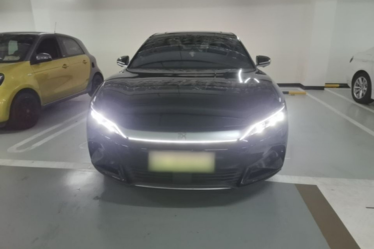 BYD Han 2023 car image #3