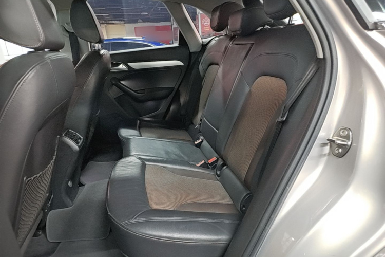 Audi Q3 2019 #17 Audi Q3 2019 car image #17