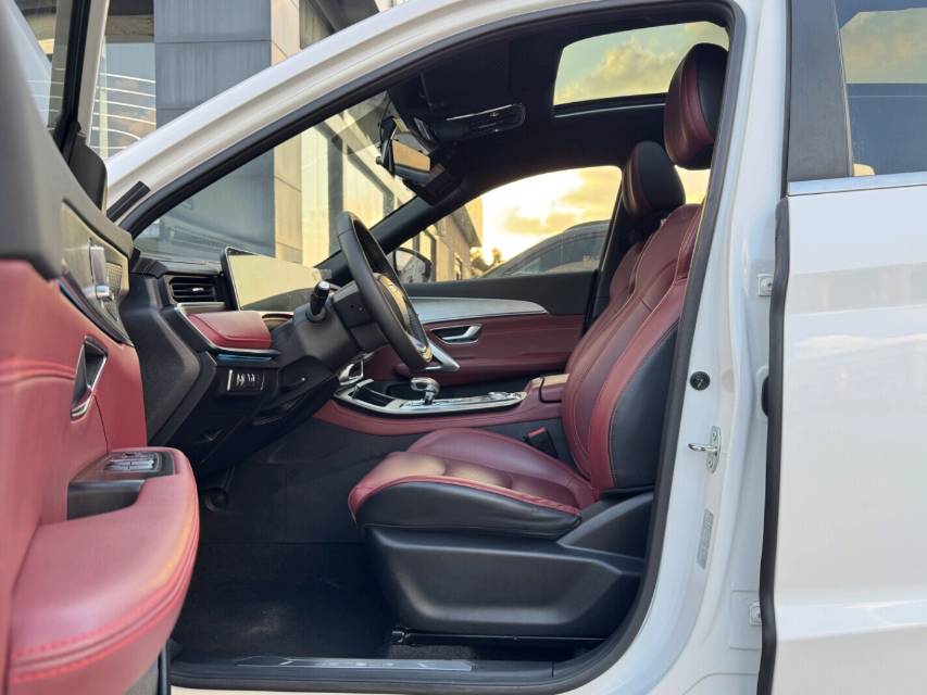 Jetour X70 PLUS 2022 #7 Jetour X70 PLUS 2022 car image #7