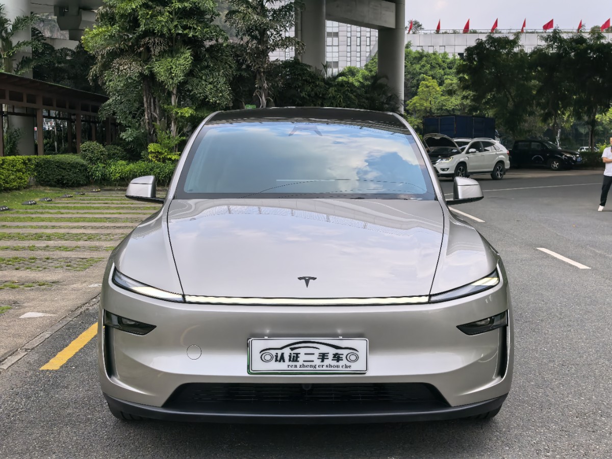 Tesla Model Y L 2025 #2 Tesla Model Y L 2025 immagine di auto #2