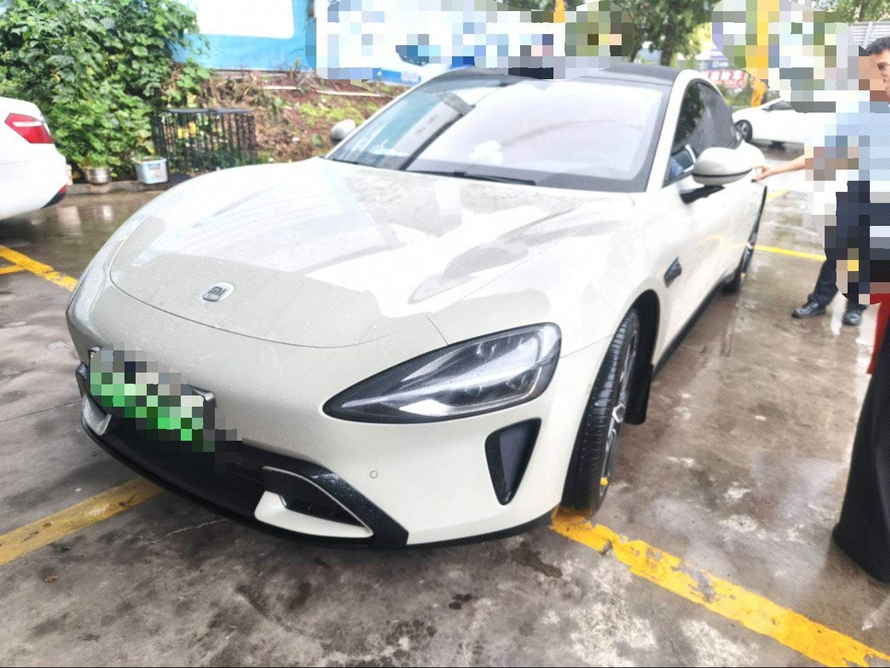 MI SU7 2025 MI SU7 2025 car image