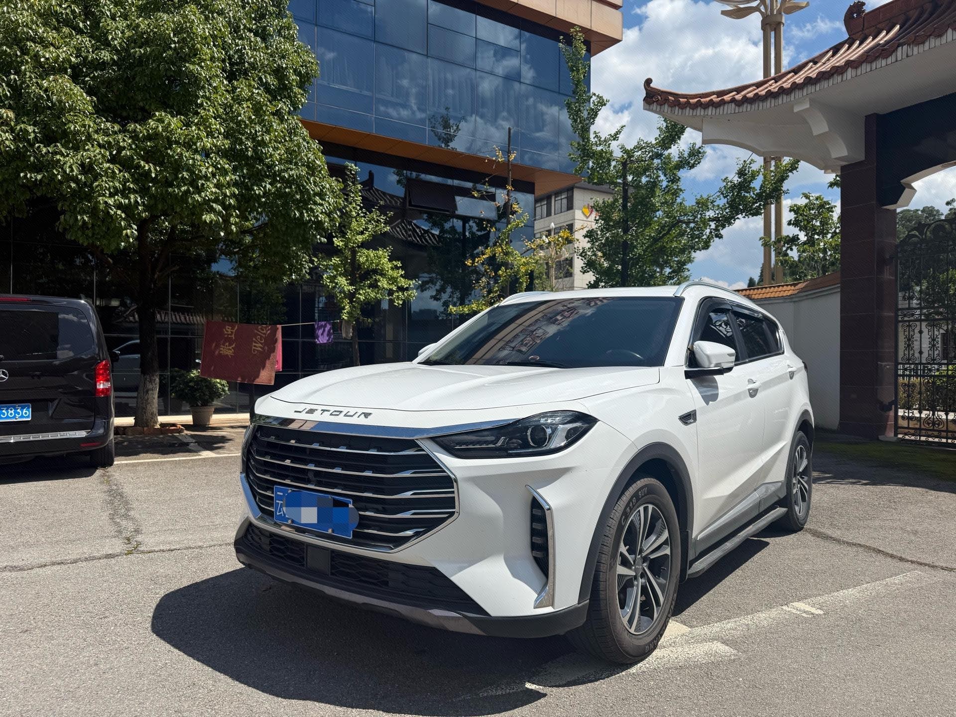 Jetour X70 PLUS 2022 car image 