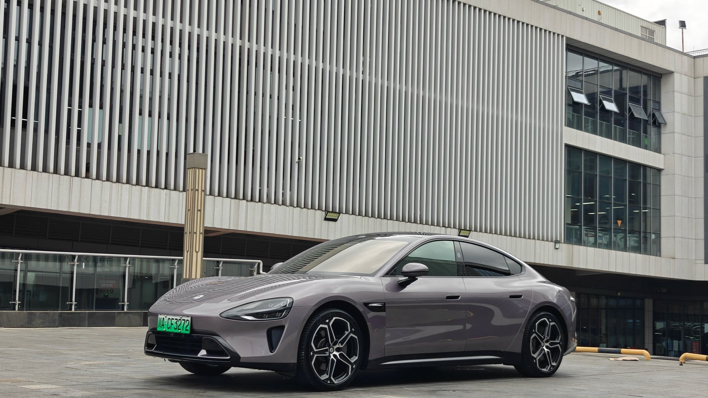 MI SU7 2024 car image 