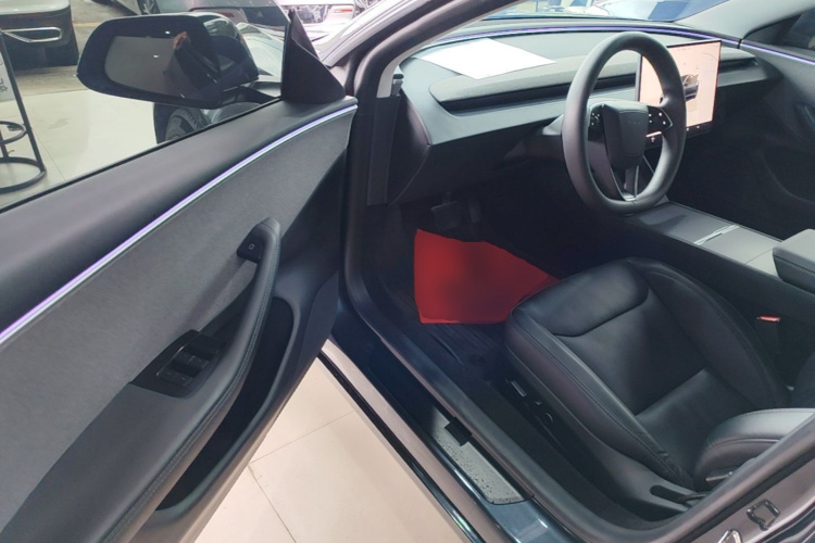 Tesla Model 3 2024 #16 Tesla Model 3 2024 car image #16