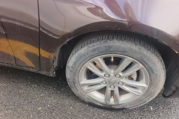 GEELY Emgrand 2017 car image #9