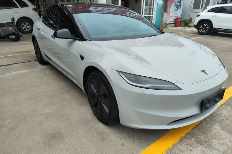 Tesla Model 3 2023 #4 Tesla Model 3 2023 car image #4
