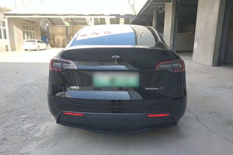Tesla Model Y 2021 #6 Tesla Model Y 2021 car image #6