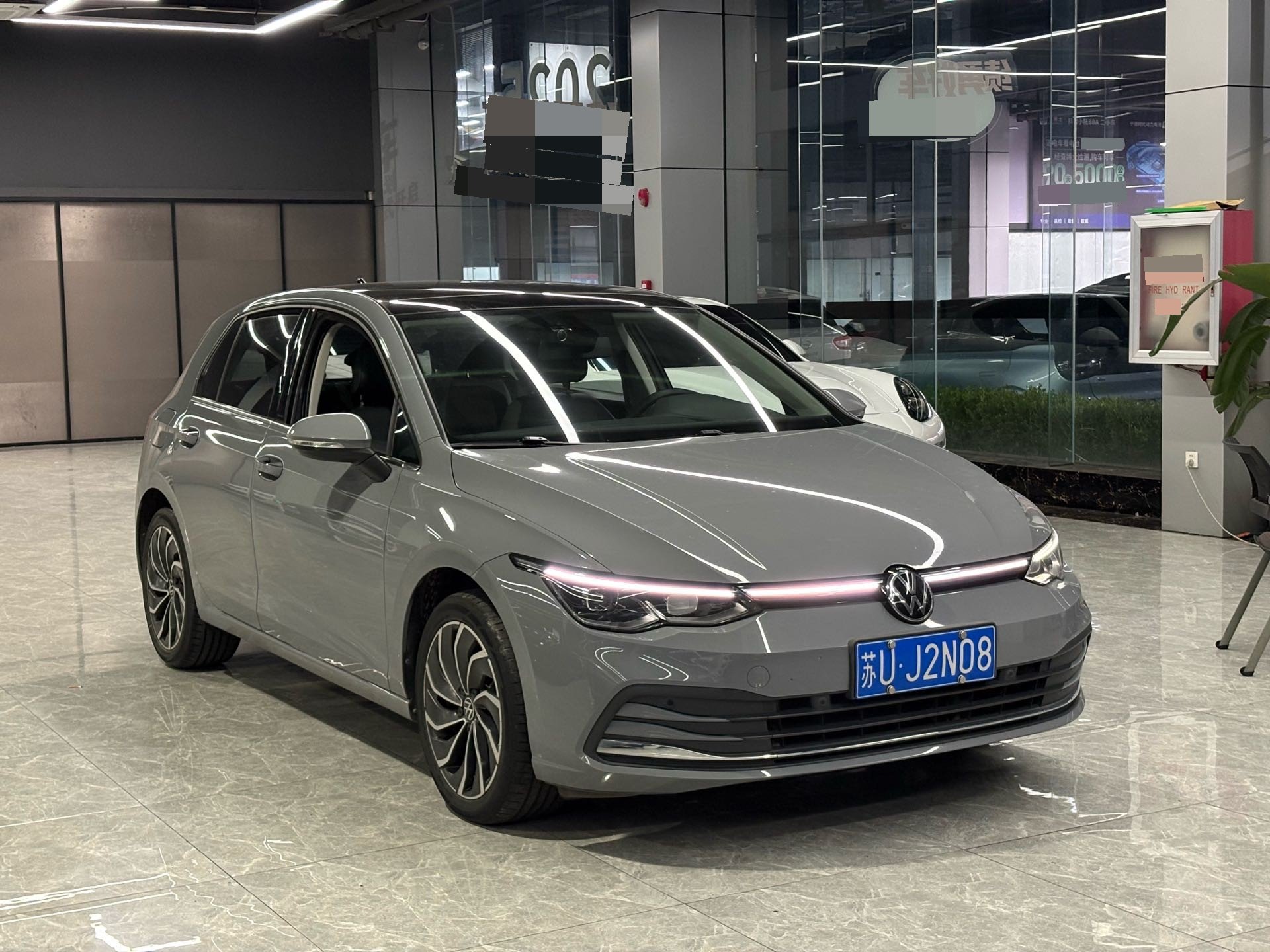 2023 car image #3