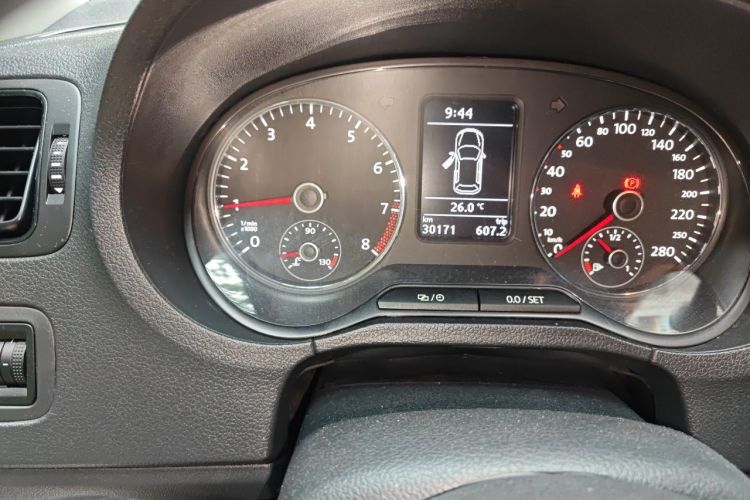 Volkswagen Polo 2019 car image #10