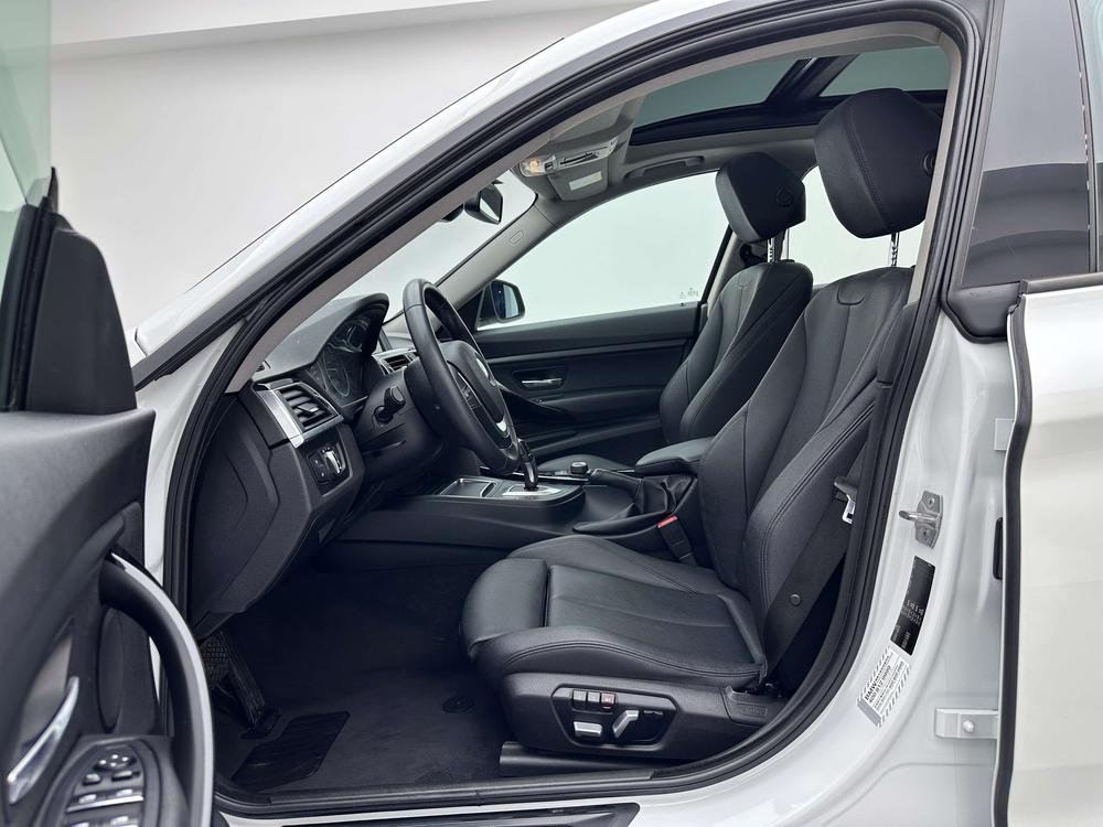 BMW 3 Series GT 2018 #24 BMW 3 Series GT 2018 immagine di auto #24