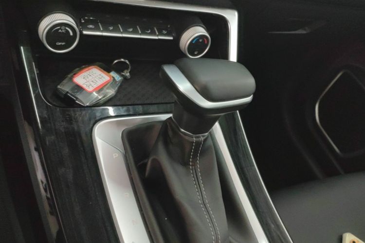 GEELY Coolray 2025 #18 GEELY Coolray 2025 image de voiture #18