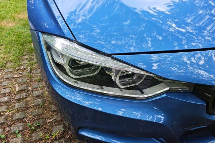 BMW 3 Series 2017 car image #8