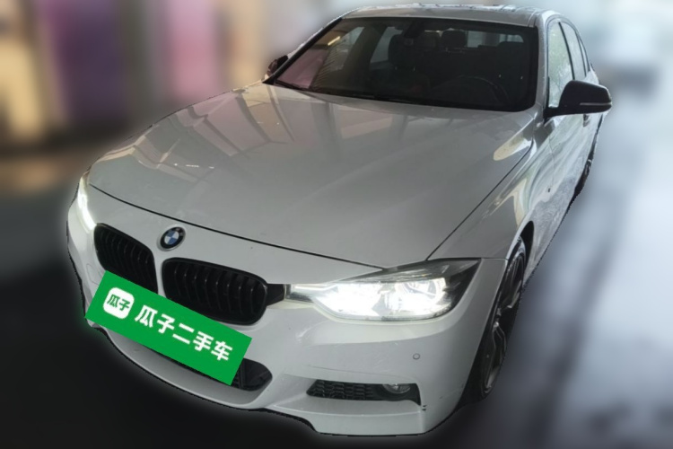 BMW 3 Series 2018 car image #2