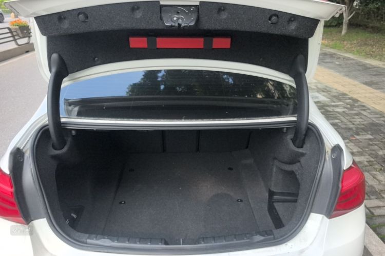 BMW 3 Series 2016 #21 BMW 3 Series 2016 car image #21