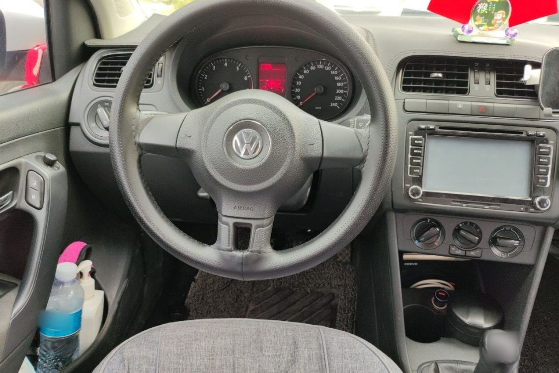 Volkswagen Polo 2013 #22 Volkswagen Polo 2013 car image #22