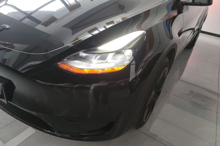 Tesla Model Y 2023 #23 Tesla Model Y 2023 car image #23