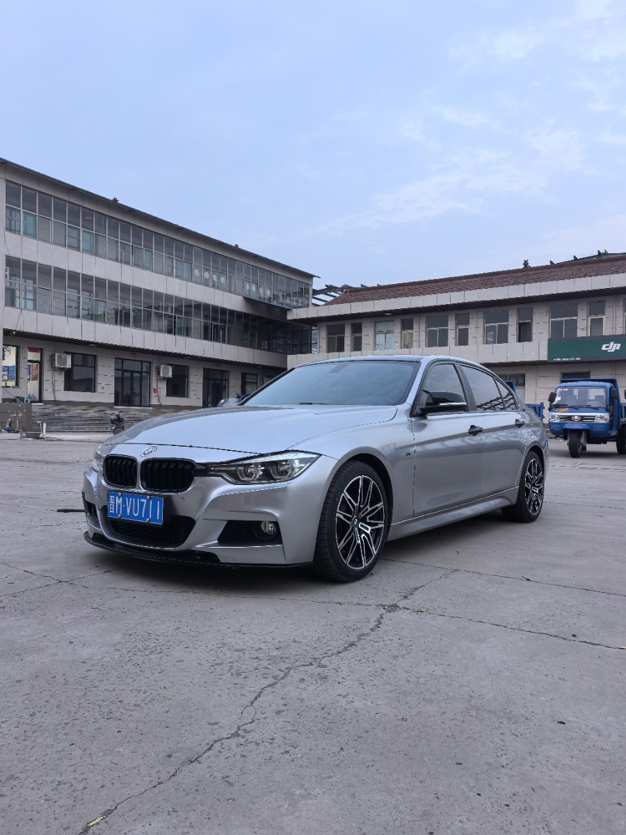 BMW 3 Series 2016 BMW 3 Series 2016 صورة سيارة