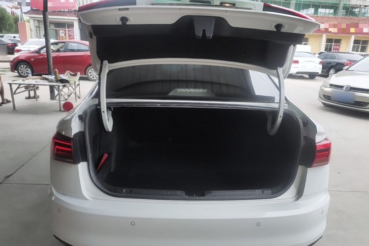 Volkswagen Bora 2019 car image #21