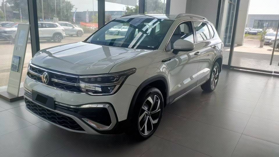 2024 immagine di auto 