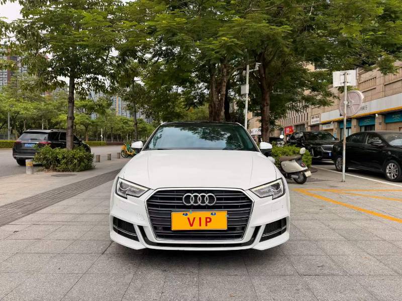 Audi A3 2019 car image #2