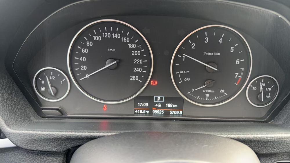 BMW 3 Series 2017 car image #7