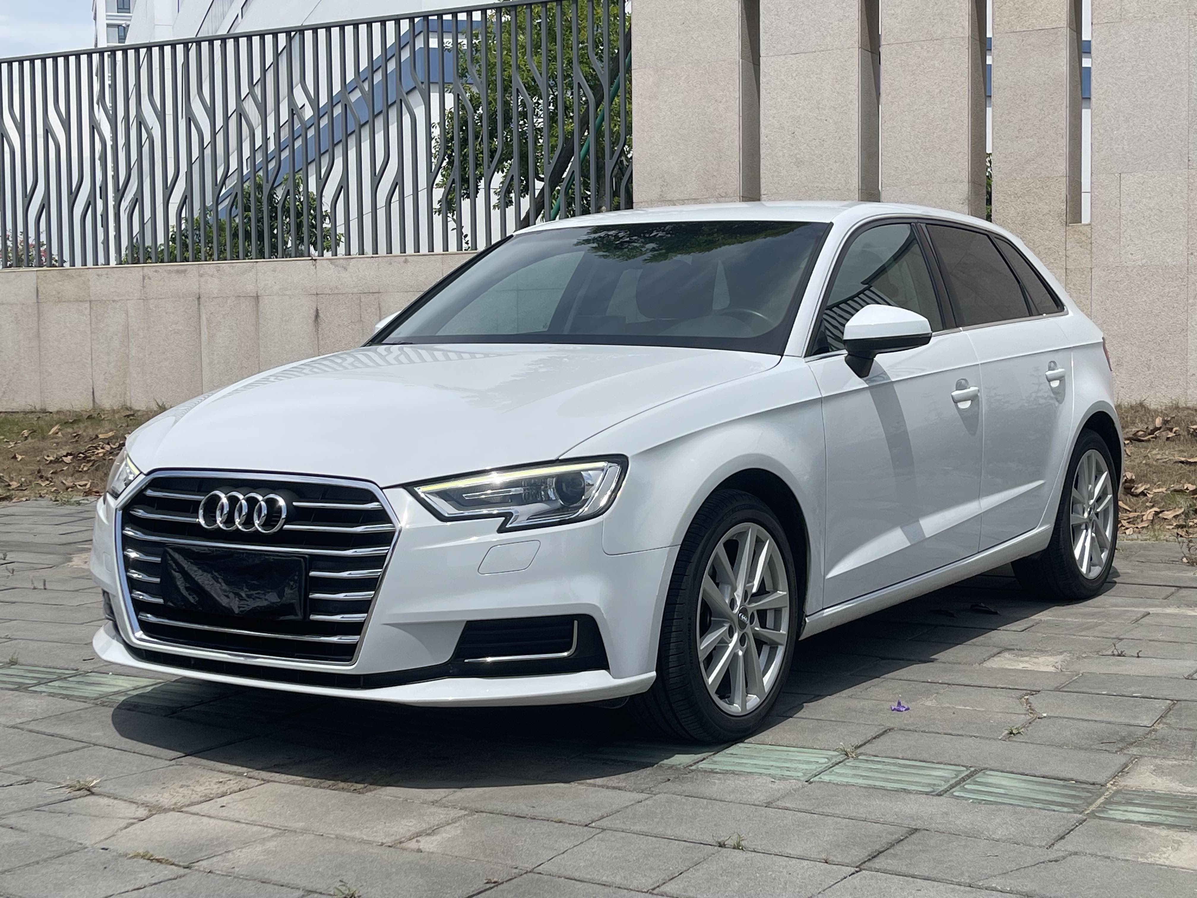 Audi A3 2019 car image #2