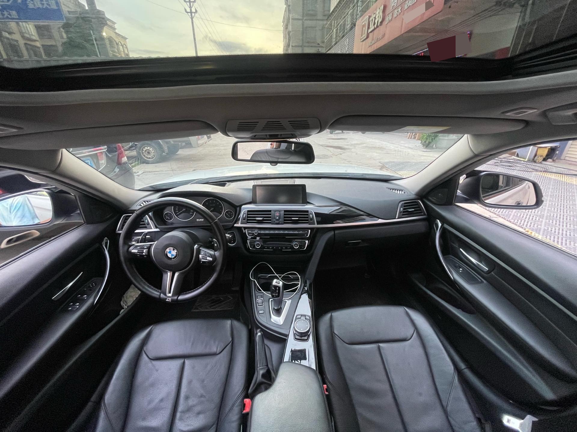 BMW 3 Series 2017 car image #4