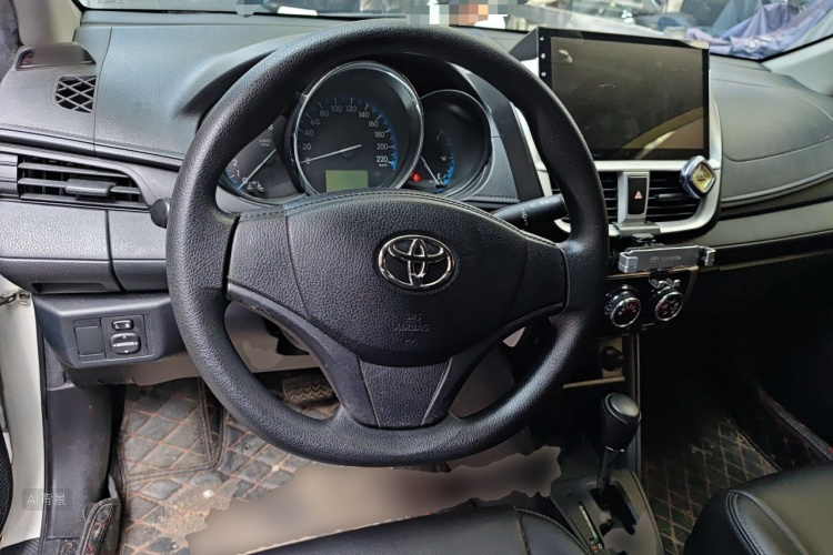 Toyota Vios 2016 car image #12