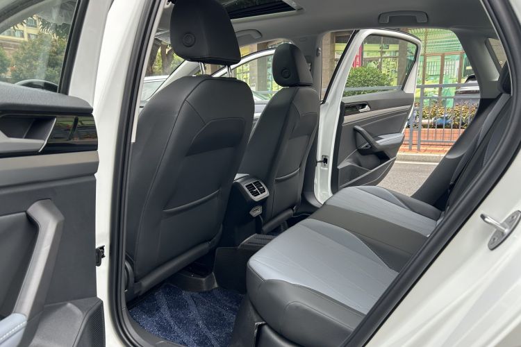 Volkswagen Lavida 2026 car image #10