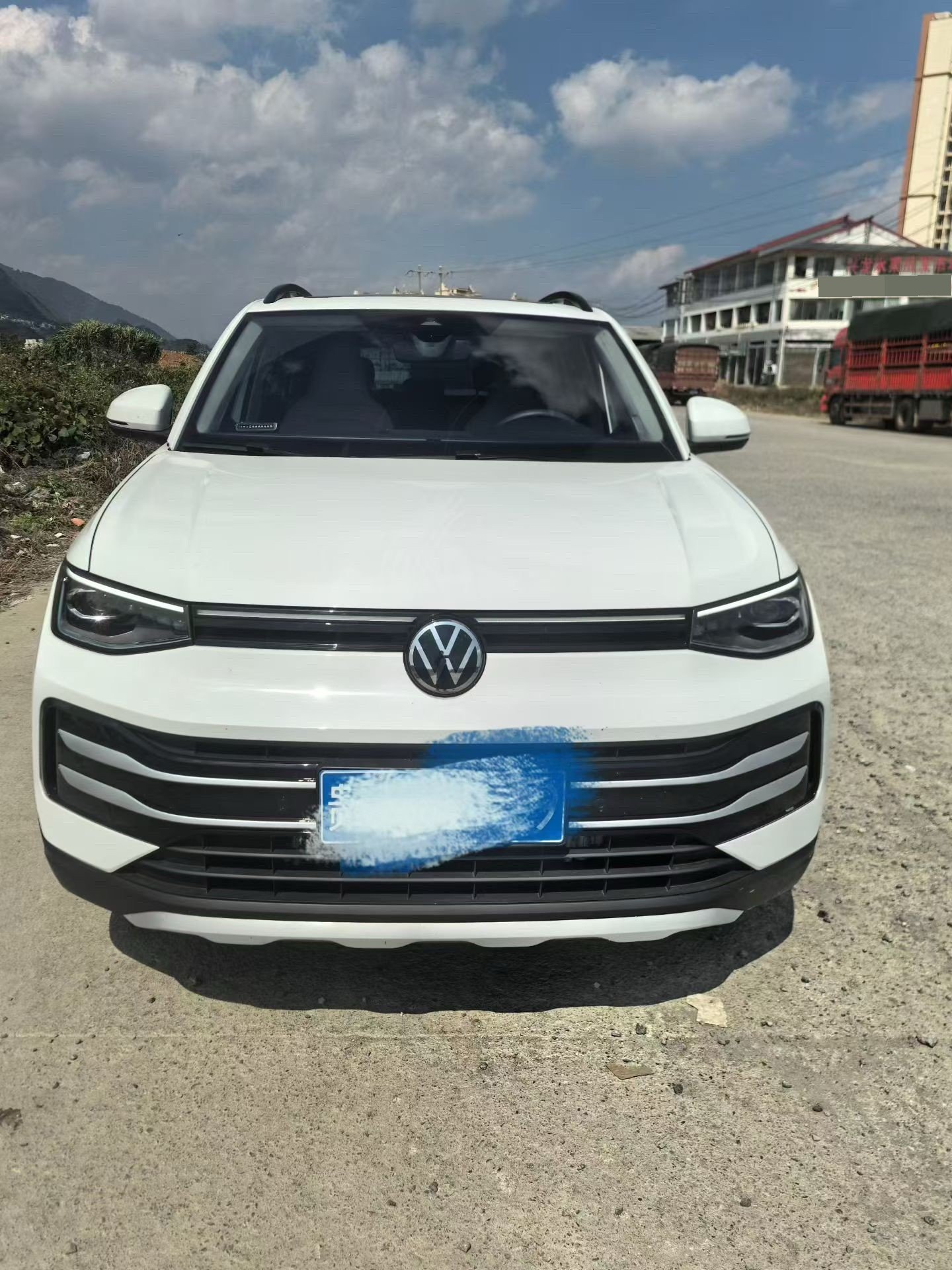 Volkswagen Tharu 2026 immagine di auto #3