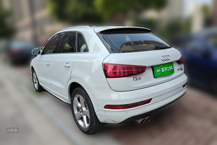 Audi Q3 2016 car image #5