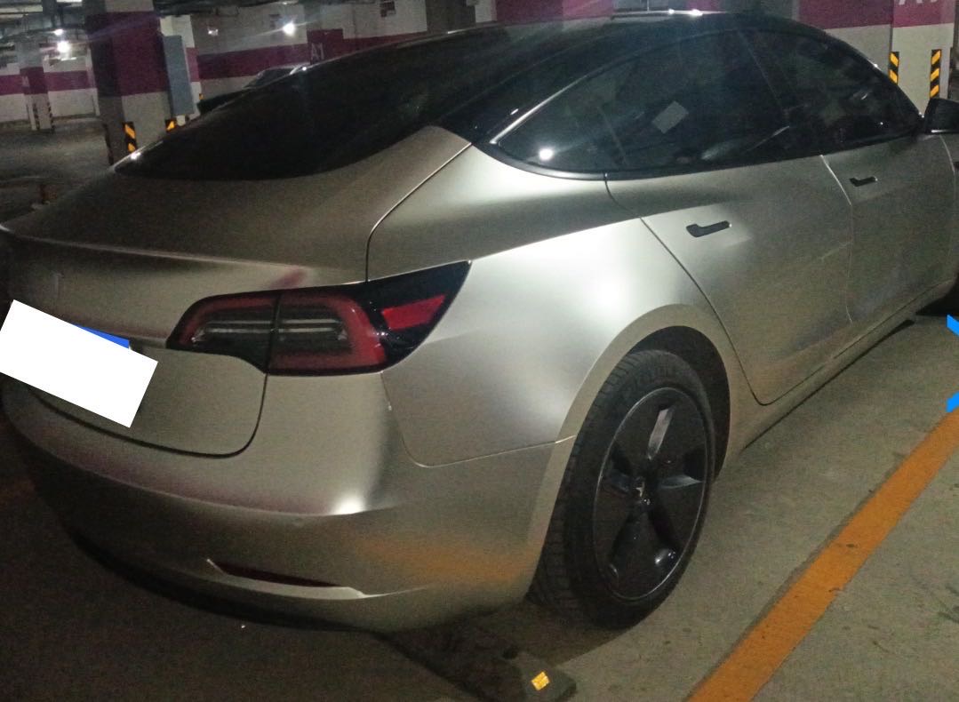 Tesla Model 3 2022 car image #3