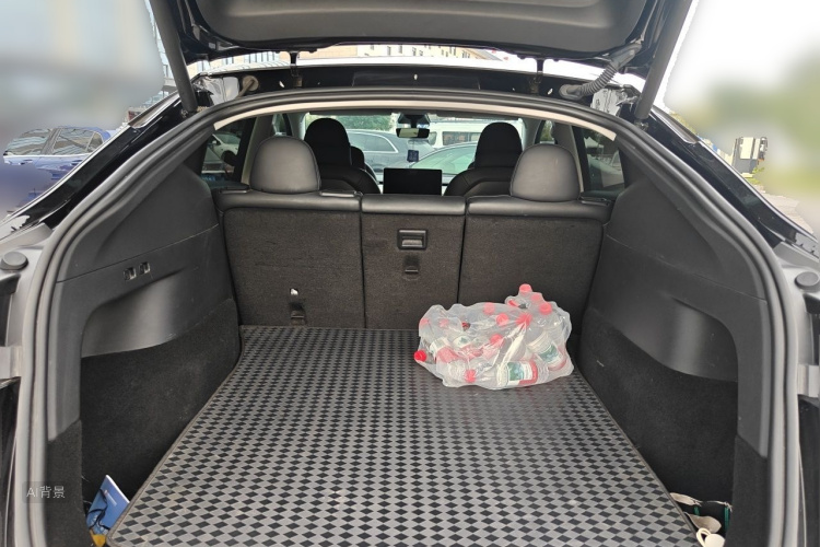 Tesla Model Y 2023 #21 Tesla Model Y 2023 car image #21