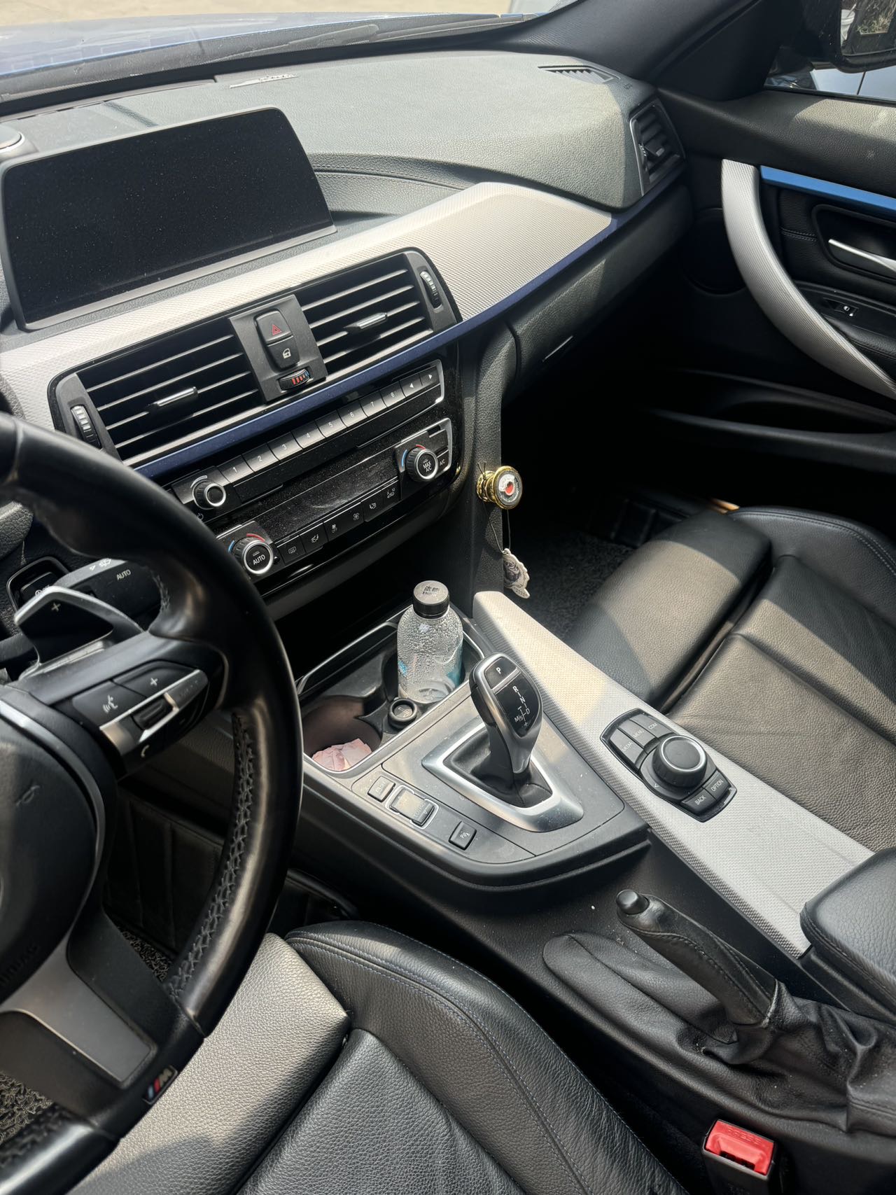 BMW 3 Series 2018 car image #5