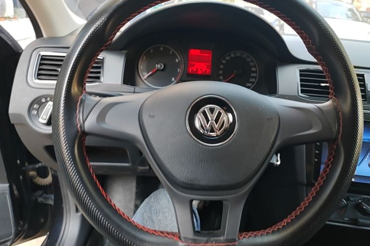 Volkswagen Santana 2022 car image #11