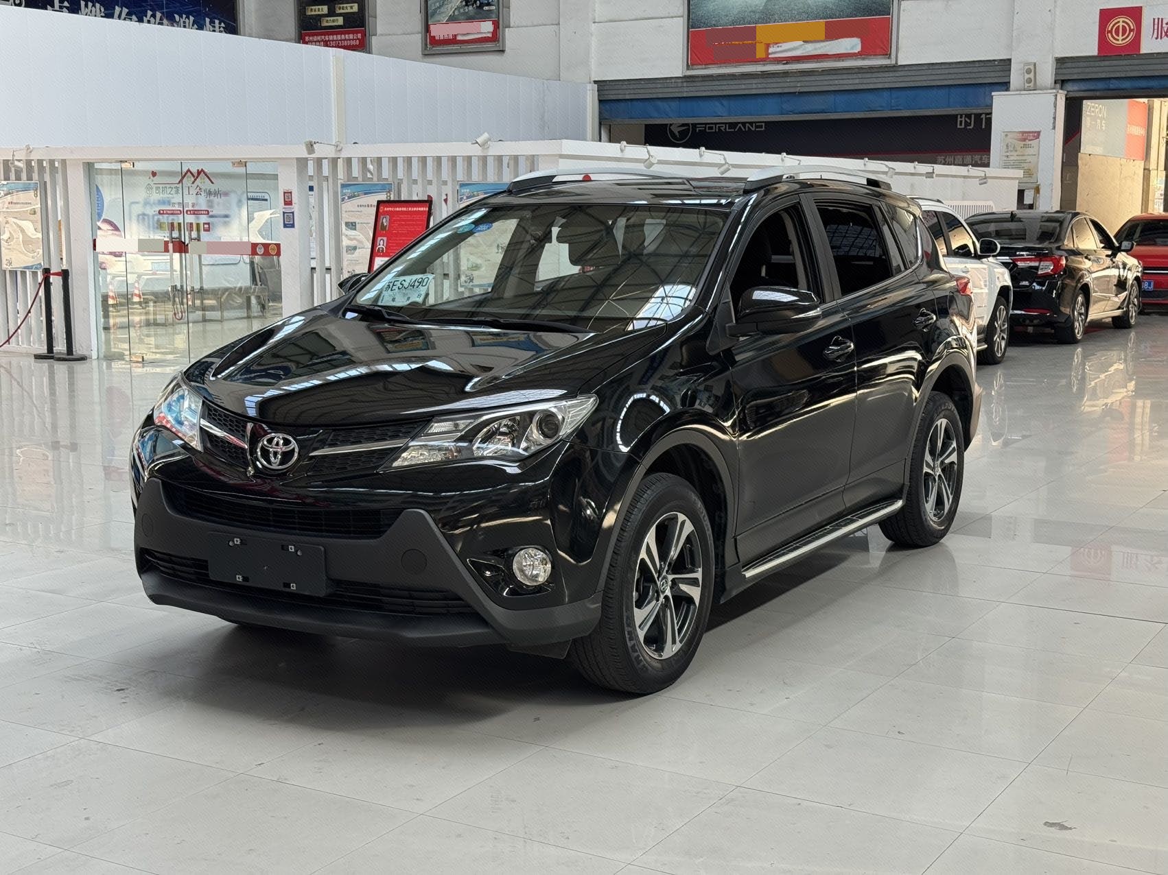 Toyota RAV4 2015 image de voiture 