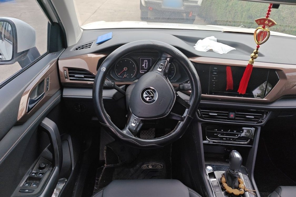 Volkswagen Tharu 2021 car image #22