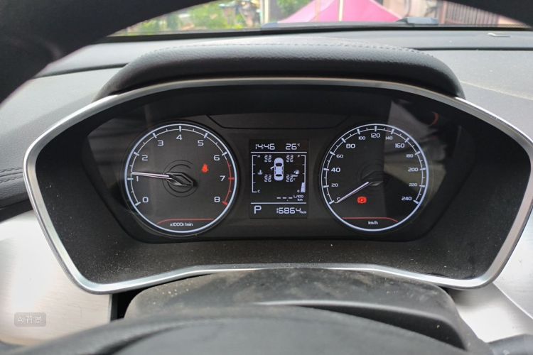 GEELY Coolray 2025 #13 GEELY Coolray 2025 immagine di auto #13