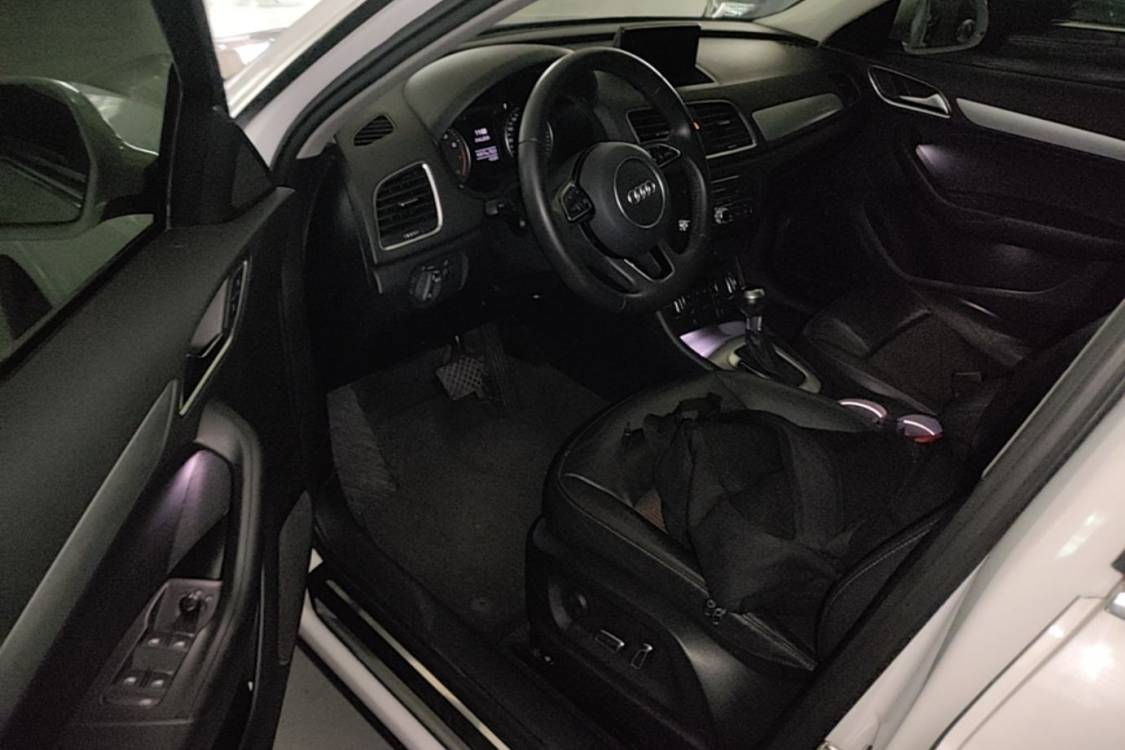 Audi Q3 2018 #12 Audi Q3 2018 car image #12
