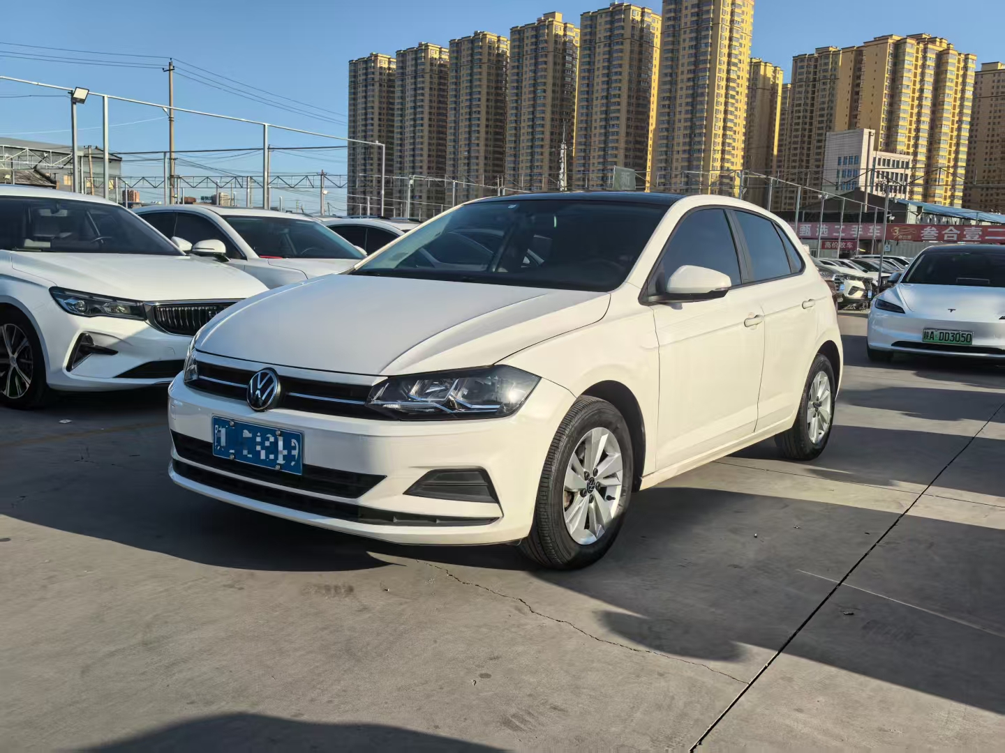 Volkswagen Polo 2021 car image 