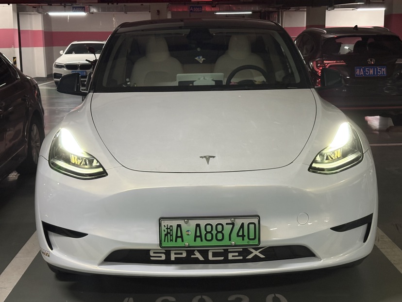 Tesla Model Y 2024 #2 Tesla Model Y 2024 imagem de carro #2